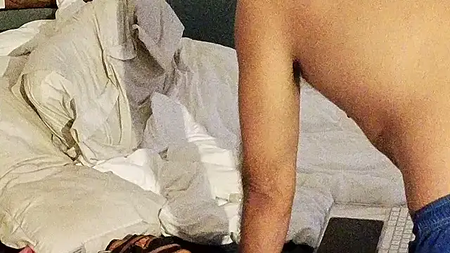 badboybrad11 online show from March 26, 2026, 2:21 am