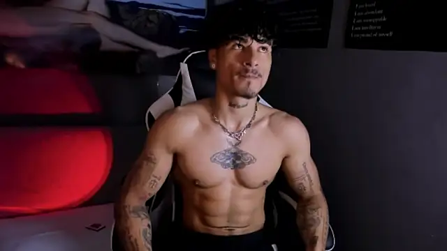 Thomas Fit1 online show from April 17, 2026, 5:49 pm