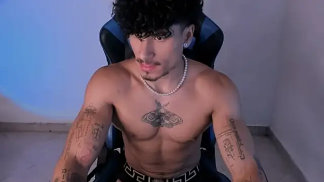 Thomas Fit1 online show from June 26, 2026, 12:38 am