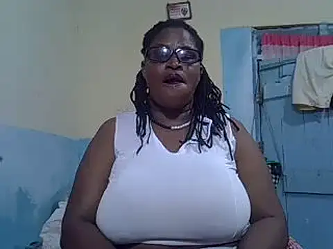 sexy bigboobss online show from October 31, 2025, 5:20 pm