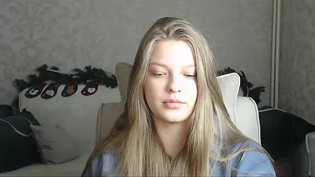 Snapshot of EmySway chatting on January 24, 2025, 5:42 pm EmySway online show from January 24, 2025, 5:42 pm