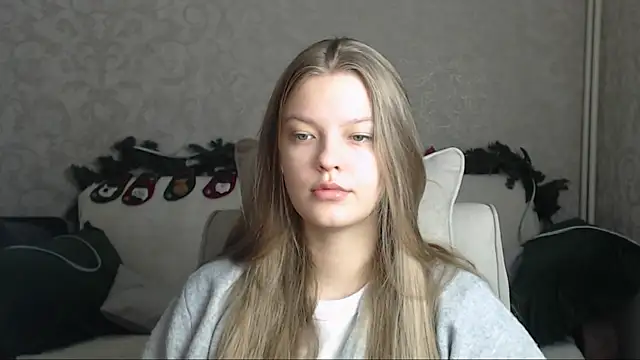 Snapshot of EmySway chatting on January 26, 2025, 1:31 am EmySway online show from January 26, 2025, 1:31 am