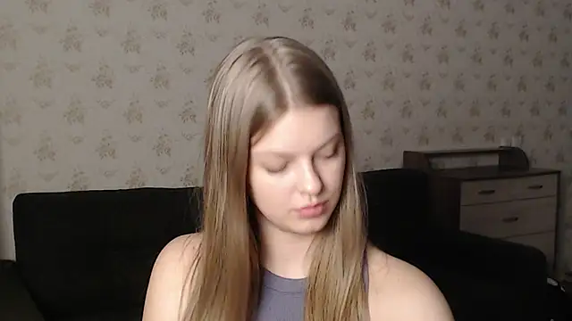 Snapshot of EmySway chatting on February 22, 2025, 5:57 pm EmySway online show from February 22, 2025, 5:57 pm