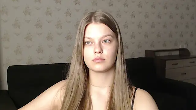 Snapshot of EmySway chatting on February 25, 2025, 2:48 pm EmySway online show from February 25, 2025, 2:48 pm