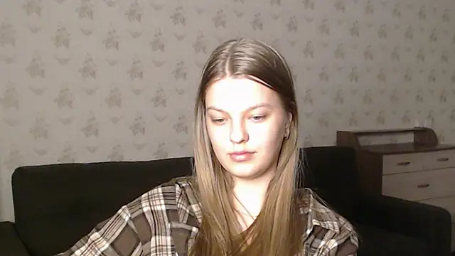 Snapshot of EmySway chatting on March 20, 2025, 9:56 pm EmySway online show from March 20, 2025, 9:56 pm