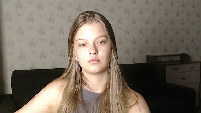 Snapshot of EmySway chatting on January 21, 2025, 5:09 pm EmySway online show from January 21, 2025, 5:09 pm