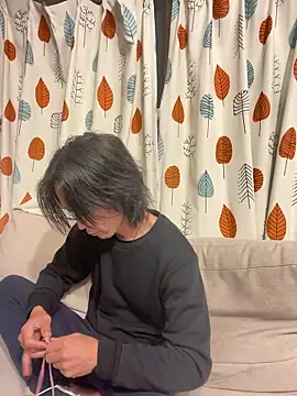 Snapshot of Katakuriko-Denpun chatting on December 20, 2025, 1:25 pm Katakuriko-Denpun online show from December 20, 2025, 1:25 pm