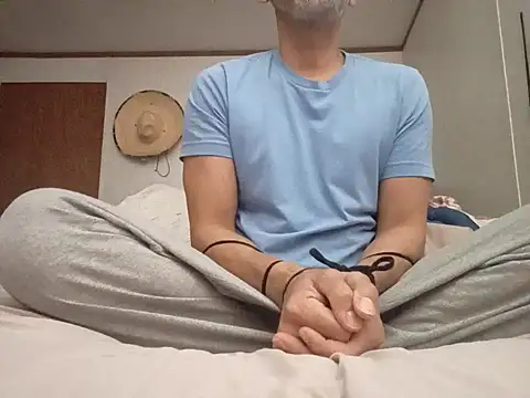 Xoc8  online show from March 5, 2026, 2:30 am