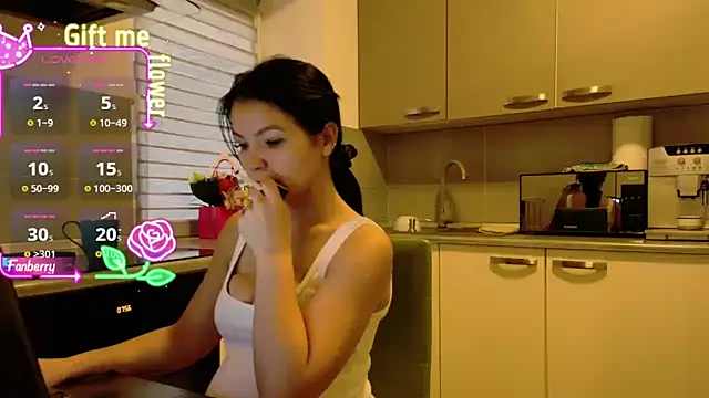 alisoncassie online show from November 10, 2025, 5:56 am