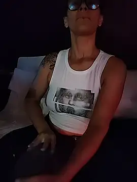 Snapshot of SelenaHouston chatting on February 23, 2026, 6:08 pm SelenaHouston online show from February 23, 2026, 6:08 pm