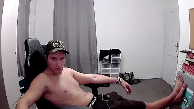 PKrisztian online show from October 14, 2025, 2:50 pm