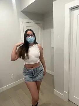 jAsMinE678 online show from April 4, 2026, 11:06 am