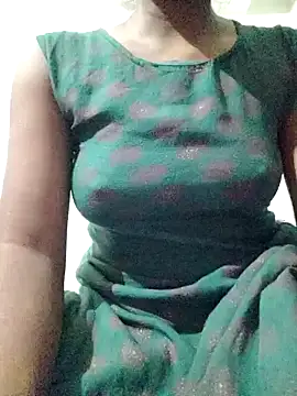 rituporna2004 online show from December 21, 2025, 2:19 pm