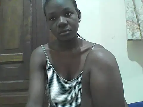 Snapshot of Ebony_Sweetcandy chatting on February 28, 2026, 5:45 pm Ebony Sweetcandy online show from February 28, 2026, 5:45 pm