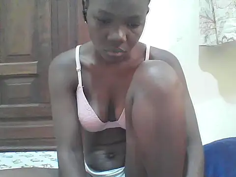 Snapshot of Ebony_Sweetcandy chatting on February 18, 2026, 2:24 pm Ebony Sweetcandy online show from February 18, 2026, 2:24 pm