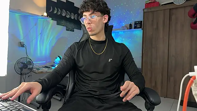 Kisan Smith online show from March 4, 2026, 1:35 am