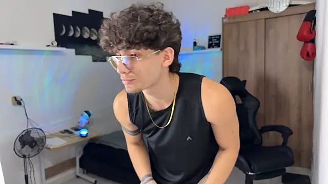 Kisan Smith online show from February 11, 2026, 3:39 am