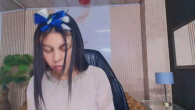 Snapshot of Juliet_Nasty chatting on October 30, 2025, 12:14 pm Juliet Nasty online show from October 30, 2025, 12:14 pm