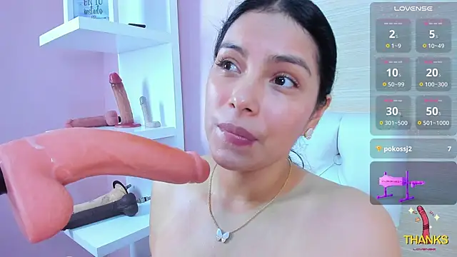 Snapshot of evelinn_belen chatting on October 22, 2025, 12:04 pm evelinn belen online show from October 22, 2025, 12:04 pm