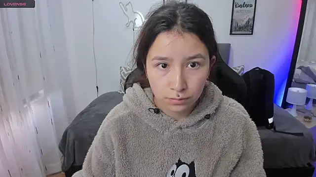 Snapshot of Amy_joones chatting on October 9, 2025, 12:06 pm Amy joones online show from October 9, 2025, 12:06 pm