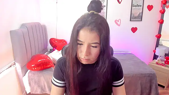 Amy joones online show from February 15, 2025, 5:07 pm