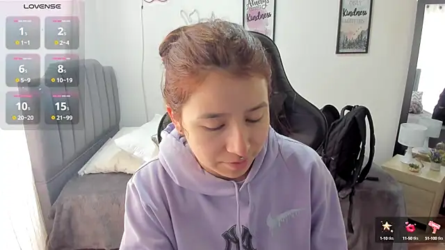 Amy joones online show from March 4, 2025, 1:28 pm
