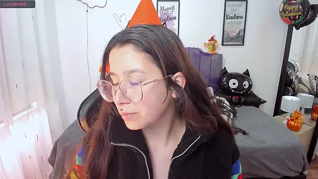 Snapshot of Amy_joones chatting on October 24, 2025, 12:48 pm Amy joones online show from October 24, 2025, 12:48 pm