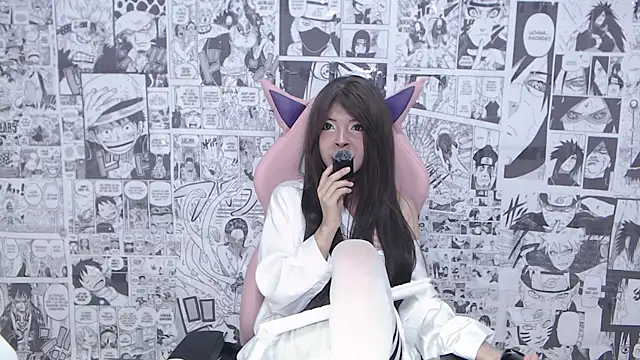 Miahparker online show from December 17, 2025, 4:06 am