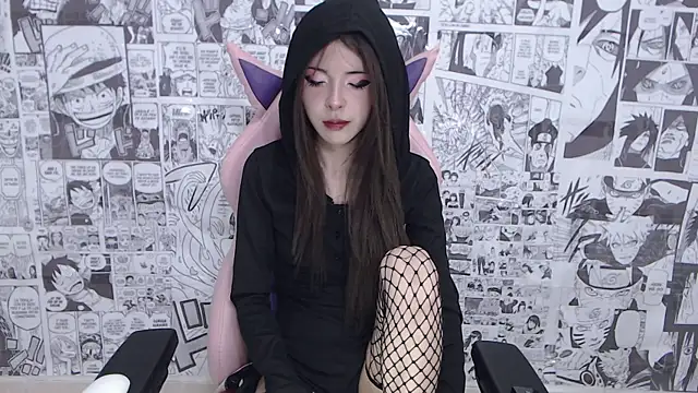 Miahparker online show from April 1, 2026, 8:26 am