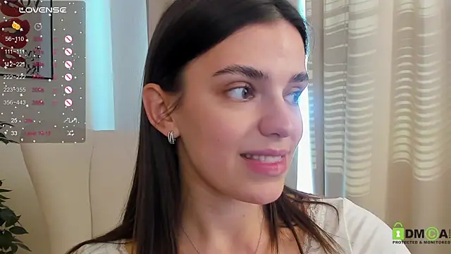 SuzyJamess online show from March 15, 2025, 8:26 am