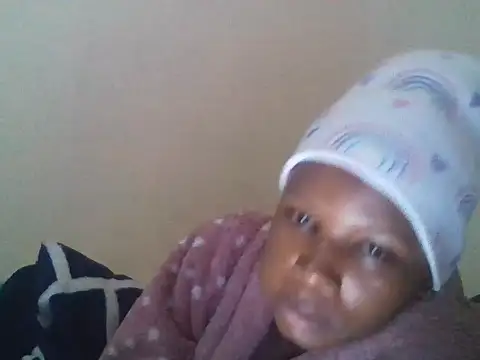 Snapshot of CharlotteDee chatting on October 29, 2025, 7:02 pm CharlotteDee online show from October 29, 2025, 7:02 pm