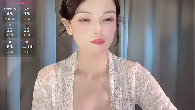 --xixi-- online show from April 4, 2026, 9:21 pm