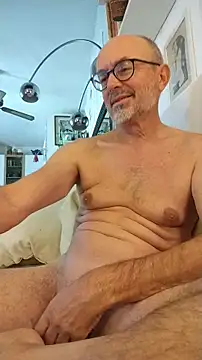 Snapshot of MadProfessor chatting on November 12, 2025, 1:48 pm MadProfessor online show from November 12, 2025, 1:48 pm