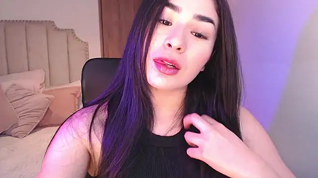 selenemooon555 online show from December 11, 2024, 6:09 pm