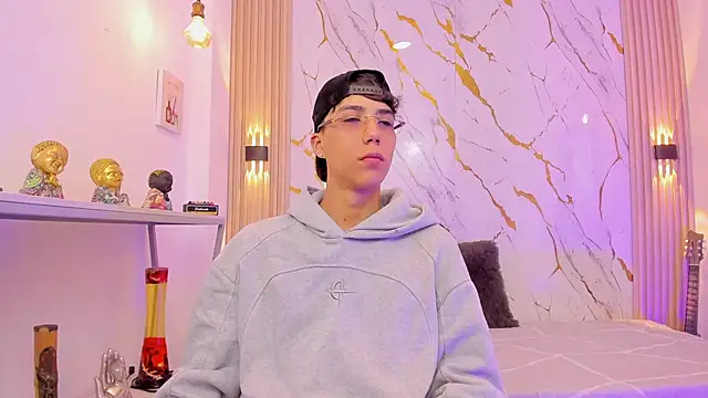 Nikolay Gregori online show from April 2, 2026, 4:19 am