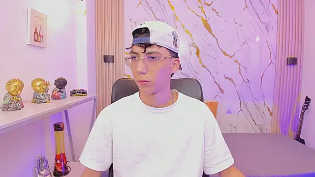 Snapshot of Nikolay_Gregori chatting on February 1, 2026, 4:11 am Nikolay Gregori online show from February 1, 2026, 4:11 am