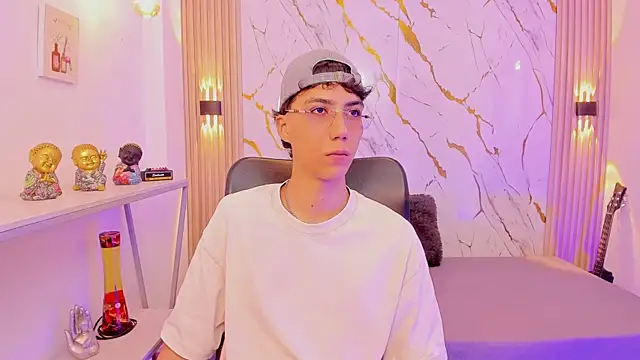 Snapshot of Nikolay_Gregori chatting on February 13, 2026, 4:12 am Nikolay Gregori online show from February 13, 2026, 4:12 am