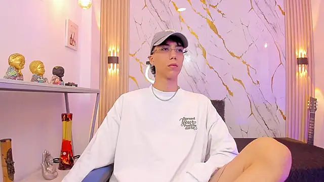 Nikolay Gregori online show from April 15, 2026, 4:18 am