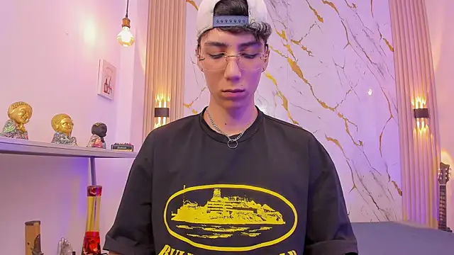 Nikolay Gregori online show from April 6, 2026, 4:46 am