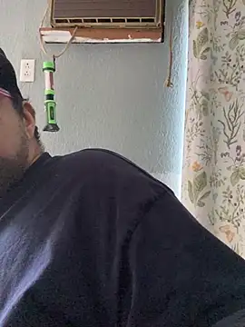 Miguel16i online show from March 4, 2025, 6:18 pm