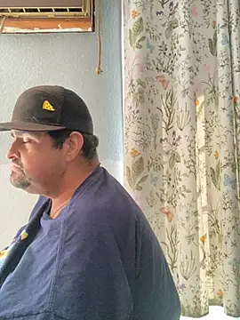 Miguel16i online show from March 8, 2025, 8:03 pm