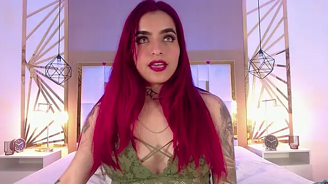 Snapshot of valeriee_millerr_ chatting on February 18, 2025, 6:26 pm valeriee millerr online show from February 18, 2025, 6:26 pm