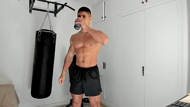 dan01  online show from December 5, 2025, 2:15 pm