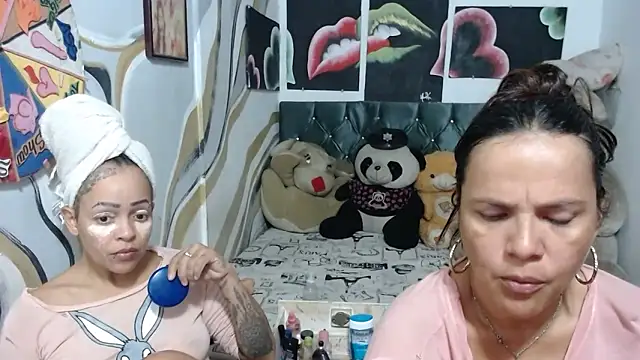 Snapshot of manzanahot9 chatting on June 1, 2026, 6:18 pm manzanahot9 online show from June 1, 2026, 6:18 pm