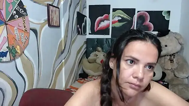 manzanahot9 online show from February 23, 2026, 1:55 pm