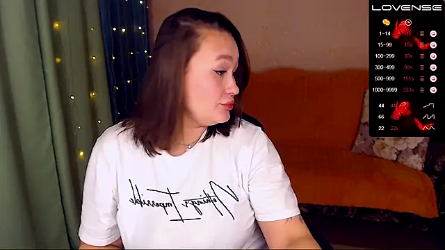 Cutie-Melanie online show from December 6, 2024, 12:22 pm