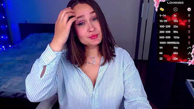 Cutie-Melanie online show from October 11, 2025, 6:53 pm