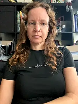 AnnikaRose online show from October 27, 2025, 8:04 am