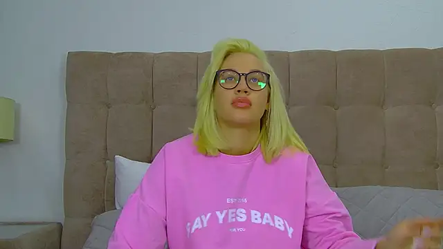 MariaNeumann online show from January 18, 2026, 6:22 pm