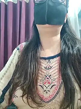 Aishwaryaa 69 online show from May 18, 2026, 2:33 am